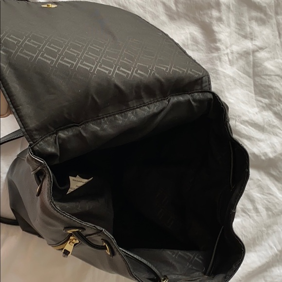 Backpack - Picture 5 of 6